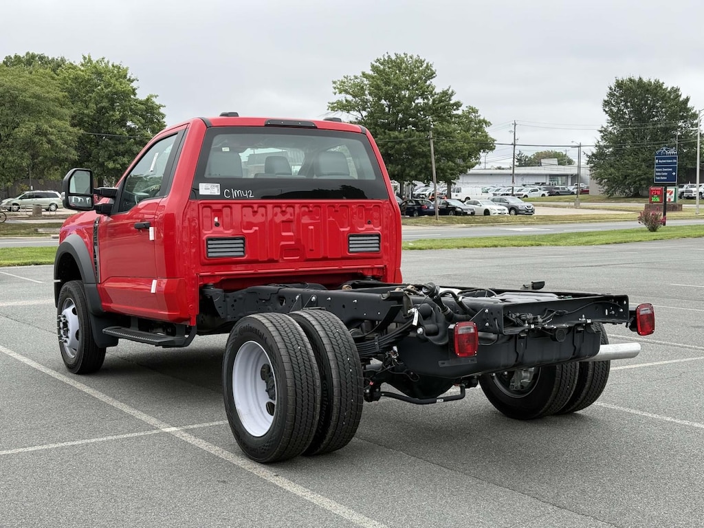 New 2024 Ford F-450 XL Regular Cab 4x2 Bare Chassis 60 CA Regular Cab Chassis-Cab