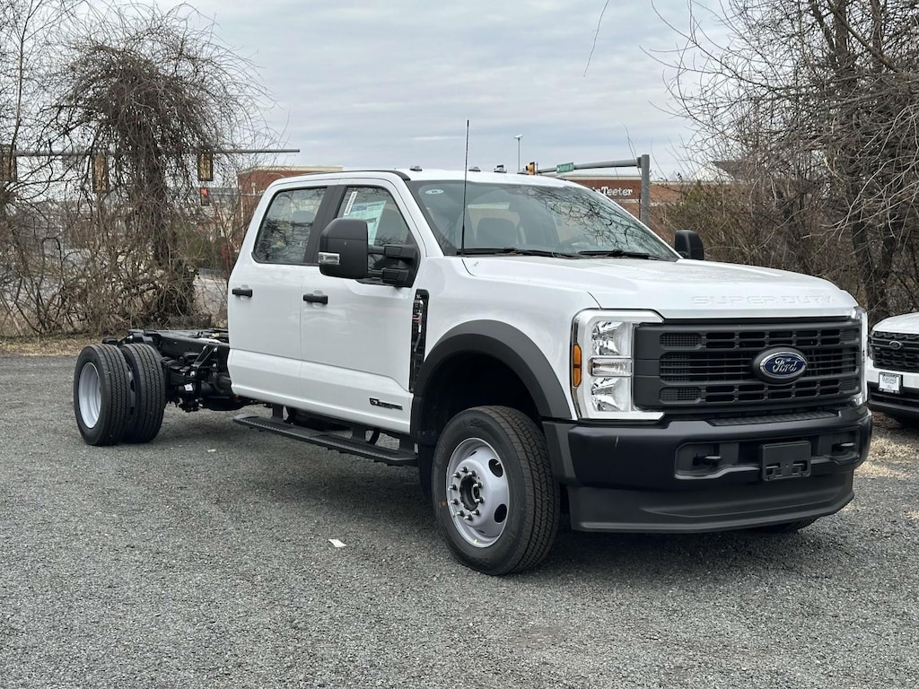 New 2025 Ford F-550 XL Crew Cab 4x4 Bare Chassis 84 CA Crew Cab Chassis-Cab