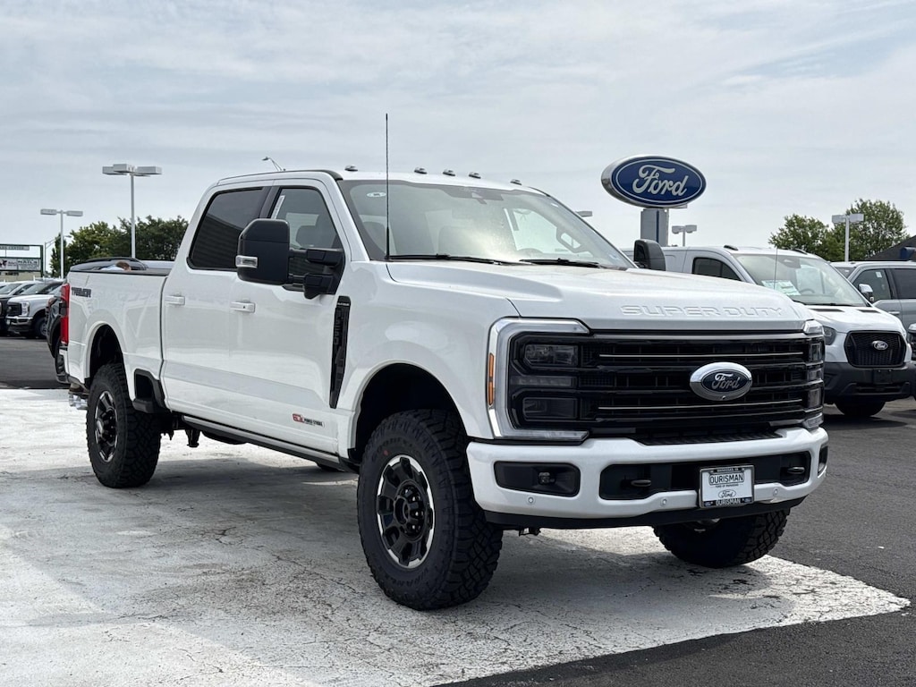 New 2026 Ford F-250 Platinum Crew Cab 4x4 W/ 6.75 Bed Crew Cab Pickup