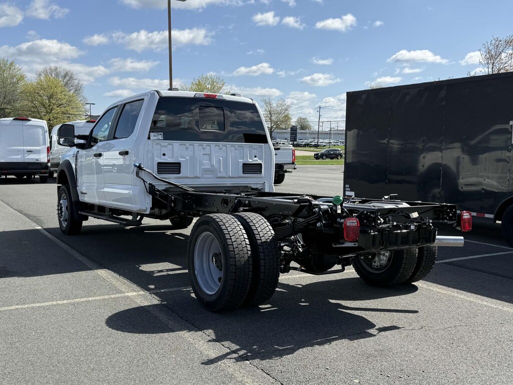 New 2025 Ford F-550 XL Crew Cab 4x2 Bare Chassis 84 CA Crew Cab Chassis-Cab