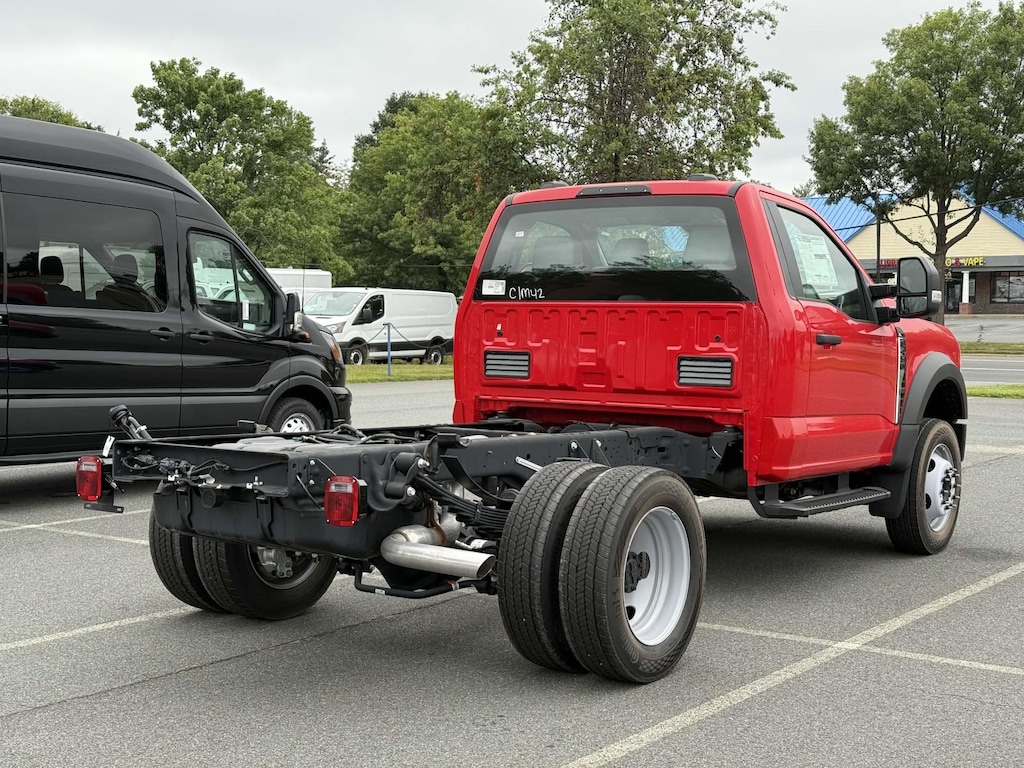New 2024 Ford F-450 XL Regular Cab 4x2 Bare Chassis 60 CA Regular Cab Chassis-Cab