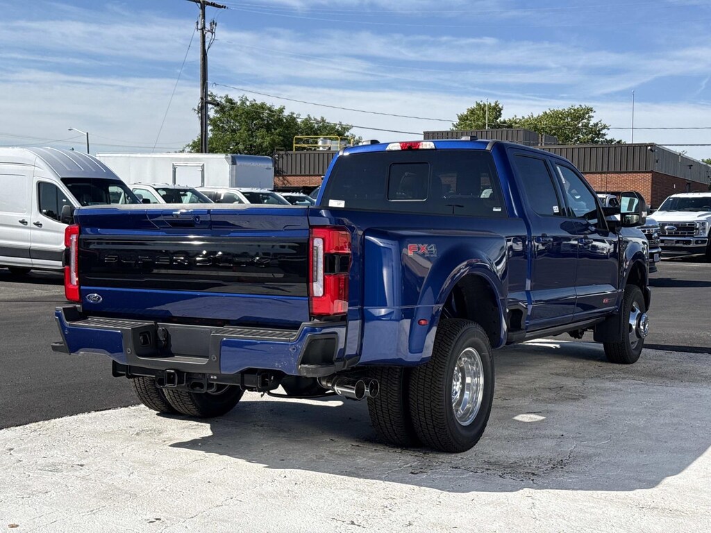 New 2026 Ford F-350 Platinum Crew Cab 4x4 W/ 8 Bed DRW Crew Cab Pickup