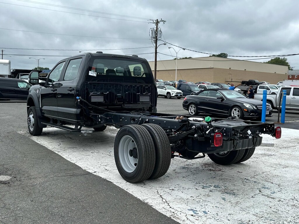 New 2024 Ford F-550 XL Crew Cab 4x4 Bare Chassis 84 CA Crew Cab Chassis-Cab
