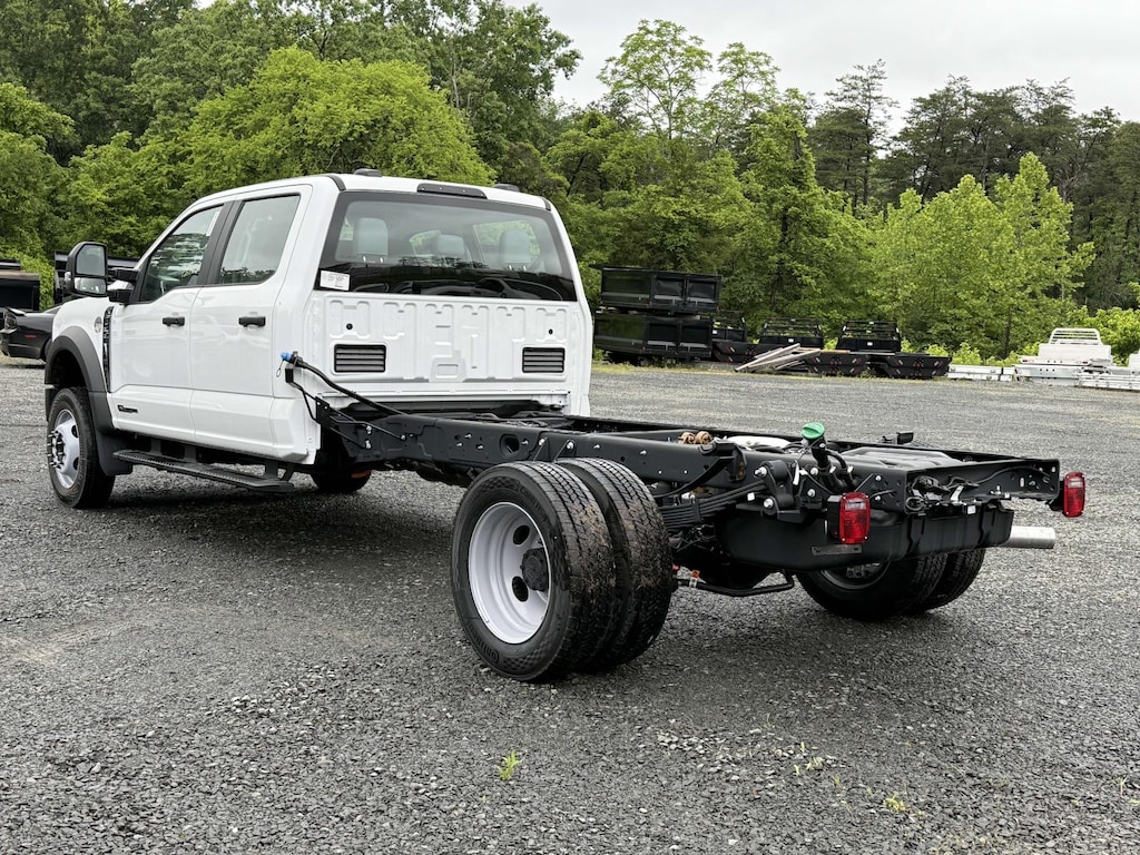 New 2025 Ford F-550 XL Crew Cab 4x4 Bare Chassis 84 CA Crew Cab Chassis-Cab