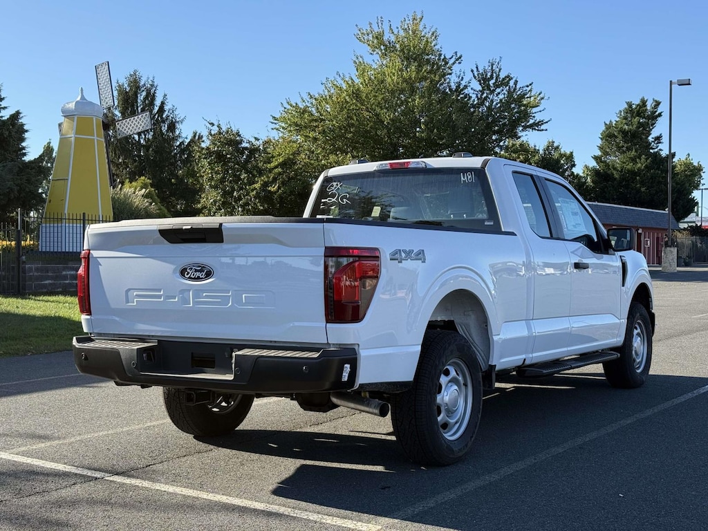 New 2025 Ford F-150 XL Super Cab 4x4 W/ 6.5 Bed Extended Cab Pickup