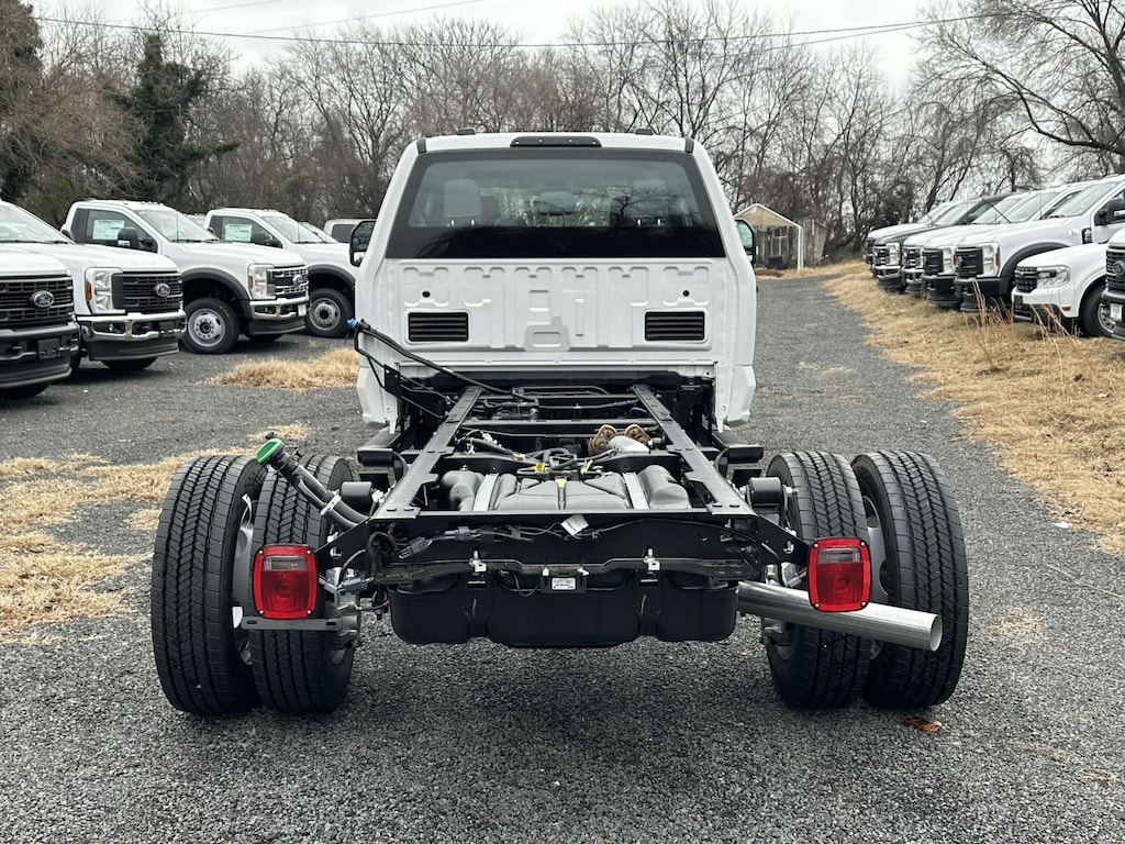 New 2024 Ford F-550 XL Crew Cab 4x4 Bare Chassis 84 CA Crew Cab Chassis-Cab