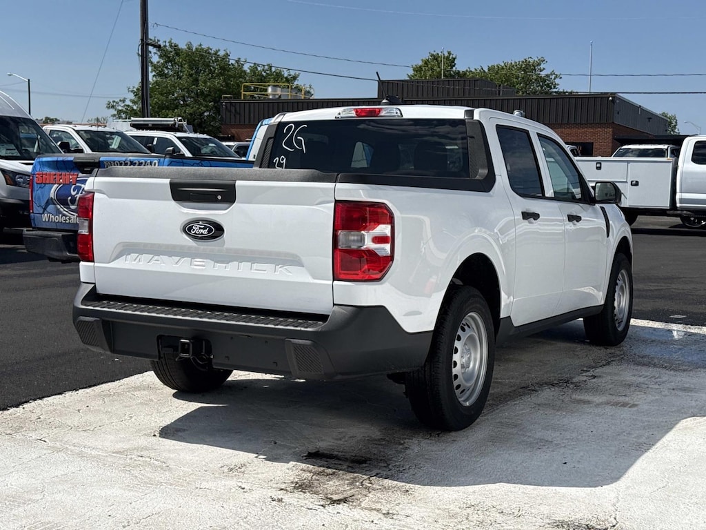 New 2026 Ford Maverick XL Crew Cab FWD Hybrid Crew Cab Pickup
