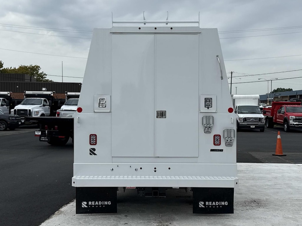 New 2026 Ford F-550 XL Super Cab 4x4 w/ 11 Enclosed Service Body Service