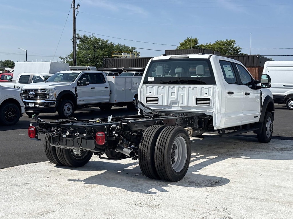 New 2026 Ford Super Duty F-550 DRW Crew Cab Chassis-Cab