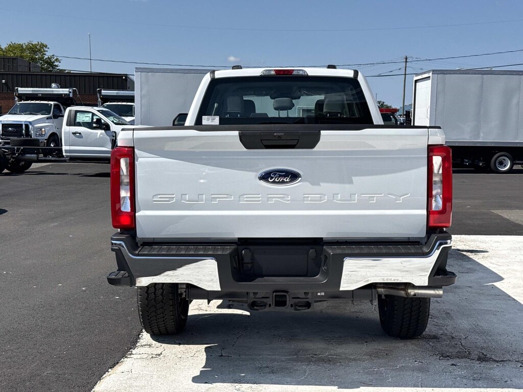 New 2026 Ford Super Duty F-350 SRW Crew Cab Pickup