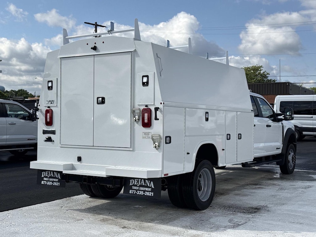 New 2026 Ford F-450 XL Crew Cab 4x4 W/ 11 Enclosed Service Body Service