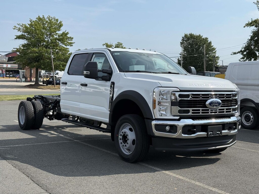 New 2026 Ford Super Duty F-550 DRW XL 2WD Crew Cab 203 WB 84 CA Crew Cab Chassis-Cab