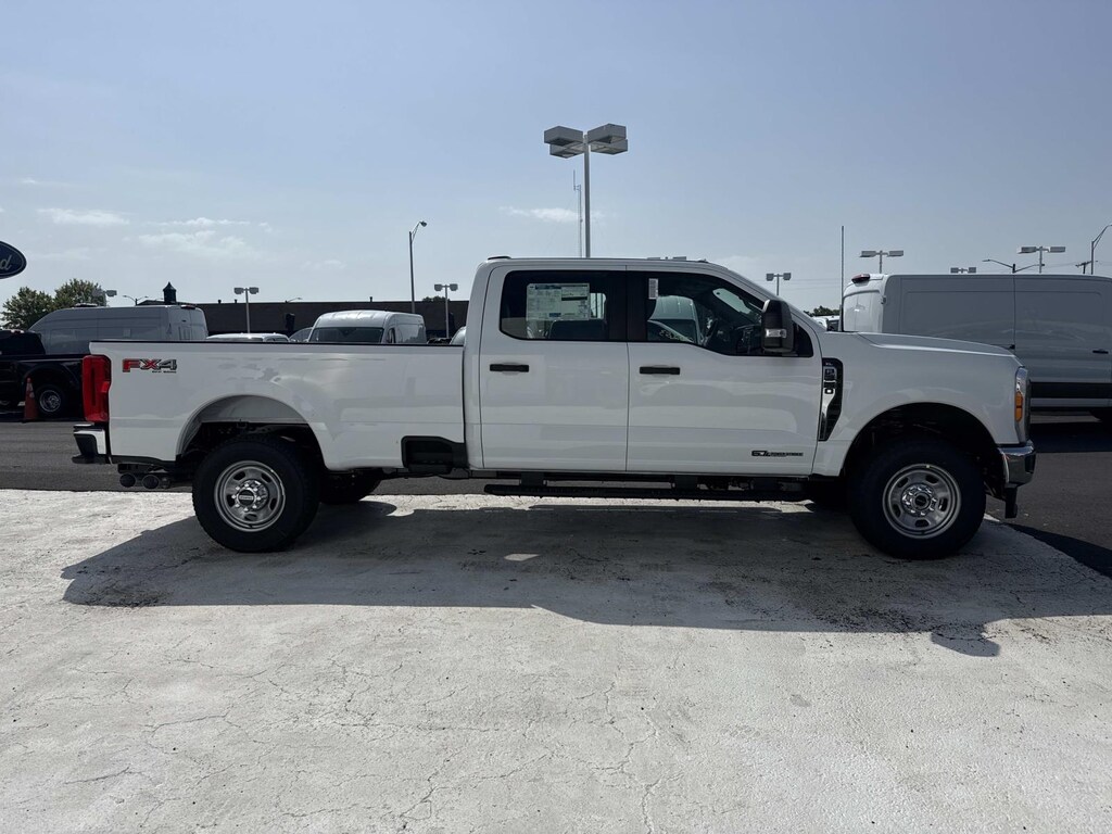 New 2026 Ford Super Duty F-350 SRW Crew Cab Pickup