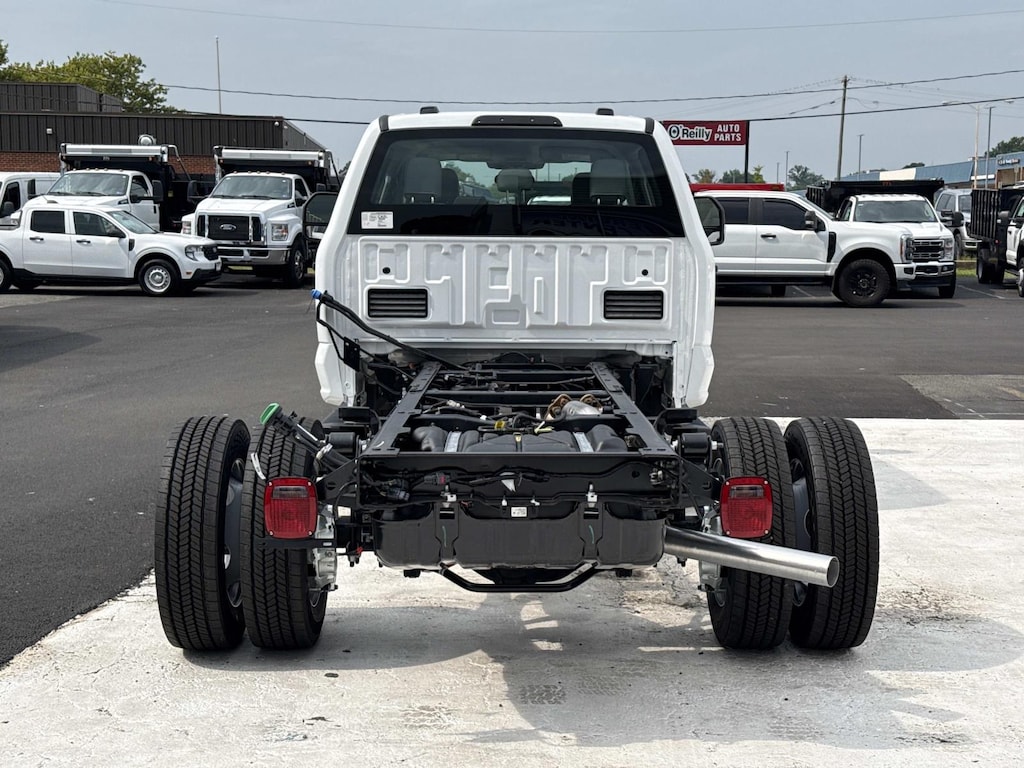 New 2026 Ford Super Duty F-550 DRW Crew Cab Chassis-Cab