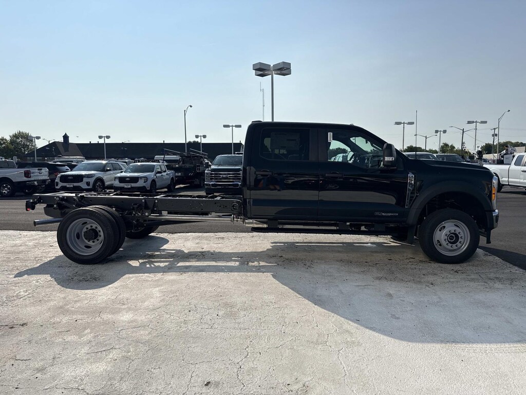 New 2026 Ford Super Duty F-550 DRW Crew Cab Chassis-Cab
