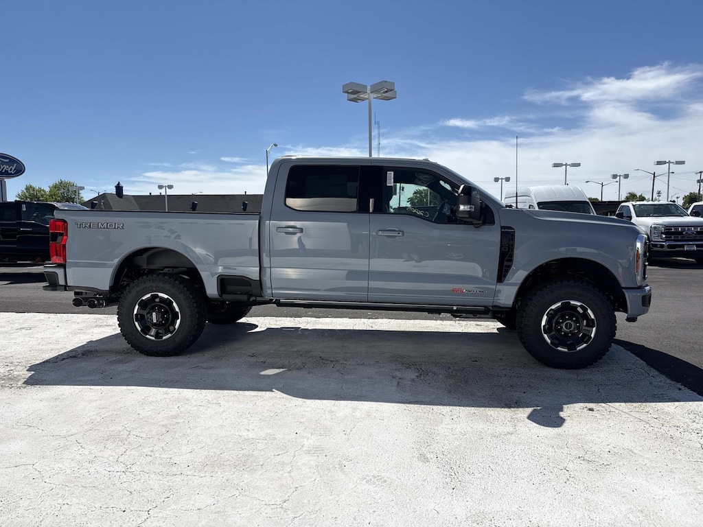 New 2026 Ford F-250 Platinum Crew Cab 4x4 W/ 6.75 Bed Crew Cab Pickup