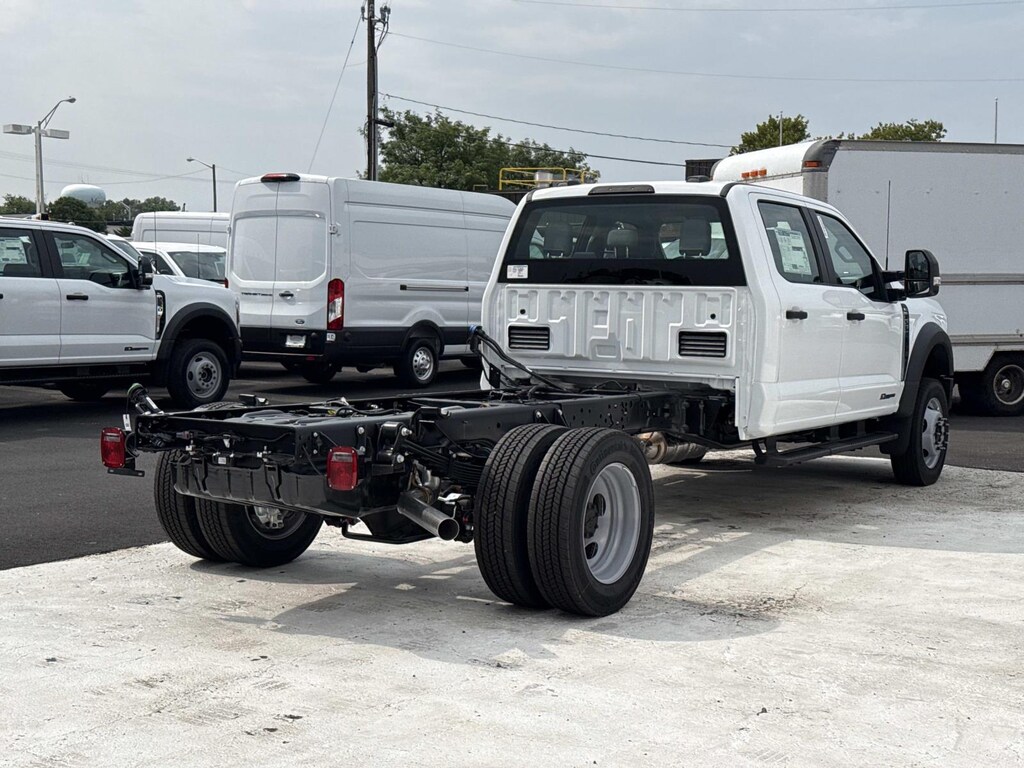 New 2026 Ford Super Duty F-550 DRW Crew Cab Chassis-Cab