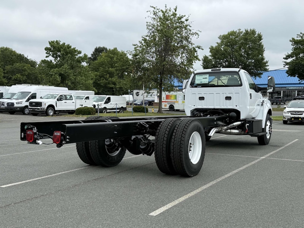 New 2026 Ford F-750 XL Regular Cab 4x2 Bare Chassis 168 CA Regular Cab Chassis-Cab
