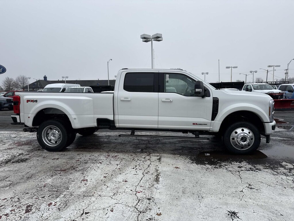 New 2026 Ford F-450 Platinum Crew Cab 4x4 W/ 8 Bed DRW Crew Cab Pickup