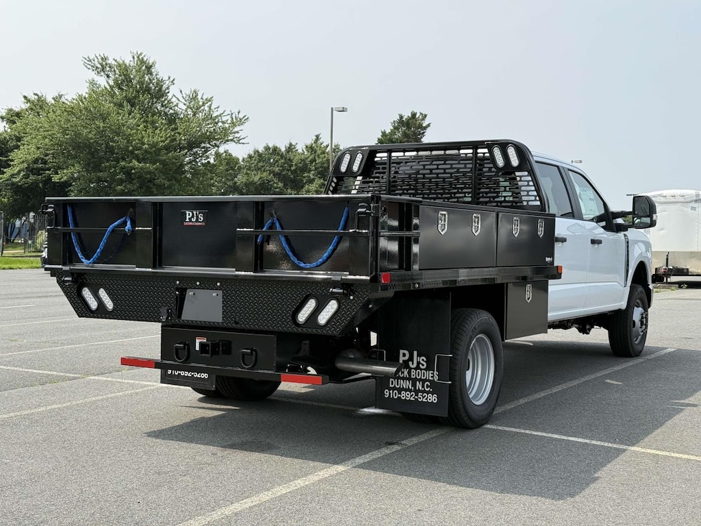 New 2025 Ford F-350 XL Crew Cab 4x4 W/ 10 Contractors Flatbed Flatbed