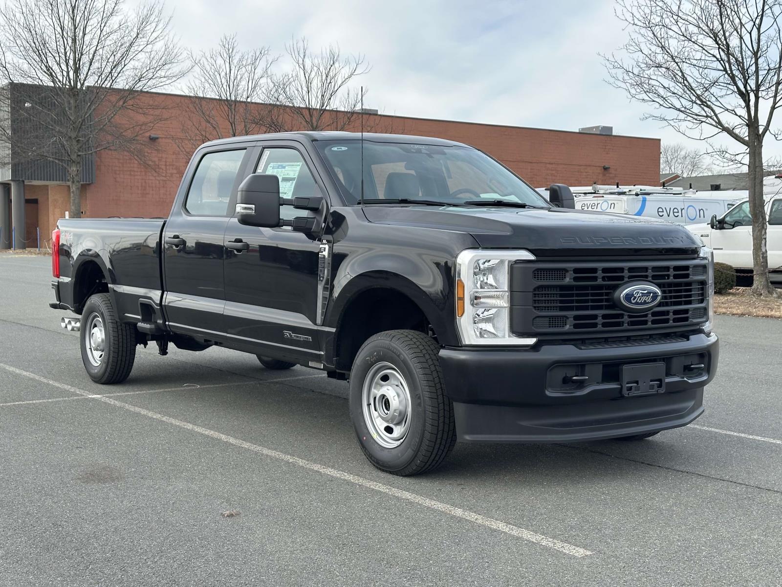 2025 Ford F-250 Crew Cab Pickup  2025 Ford F-250 Crew Cab Pickup