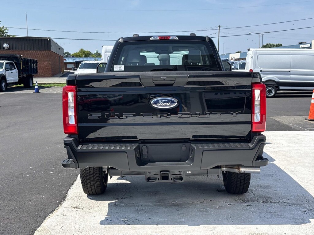 New 2026 Ford F-250 XL Crew Cab 4x4 W/ 8 Bed Crew Cab Pickup
