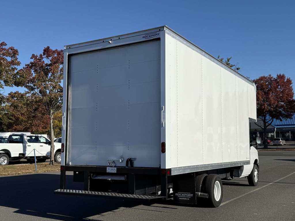 New 2026 Ford E-450SD 4x2 W/ 17 Box With Attic Box