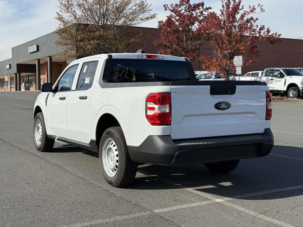 New 2025 Ford Maverick XL Crew Cab AWD Hybrid Crew Cab Pickup