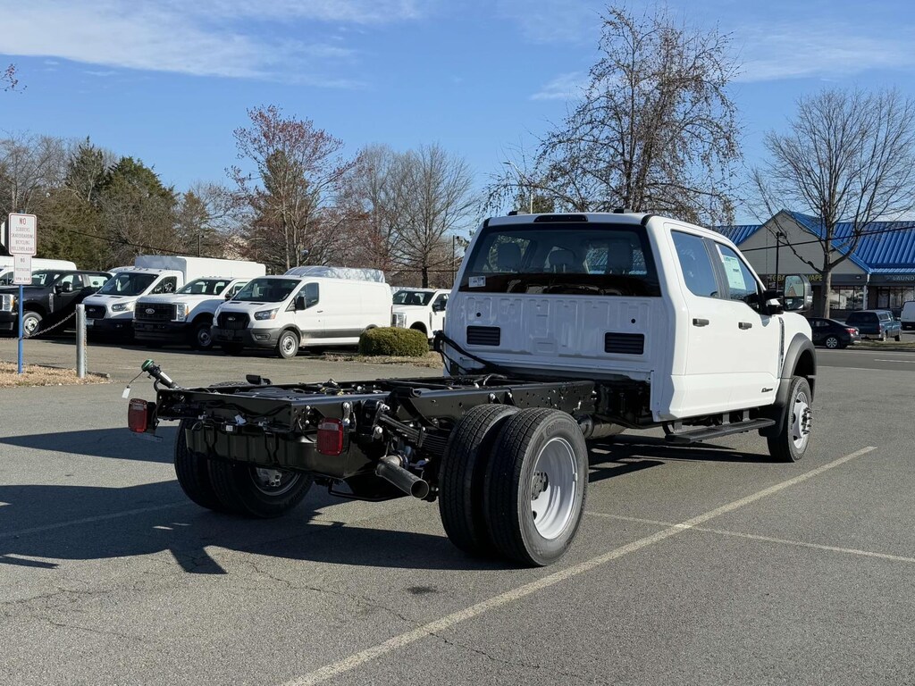 New 2025 Ford F-550 XL Crew Cab 4x4 84 CA Bare Chassis Crew Cab Chassis-Cab