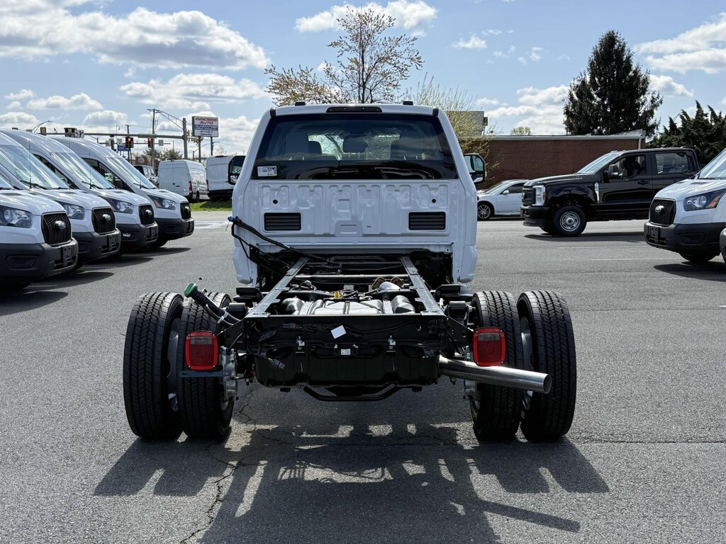 New 2025 Ford F-550 XL Crew Cab 4x4 Bare Chassis 84 CA Crew Cab Chassis-Cab