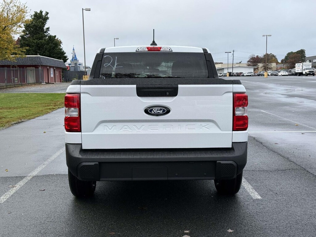 New 2025 Ford Maverick XL Crew Cab AWD Hybrid Crew Cab Pickup