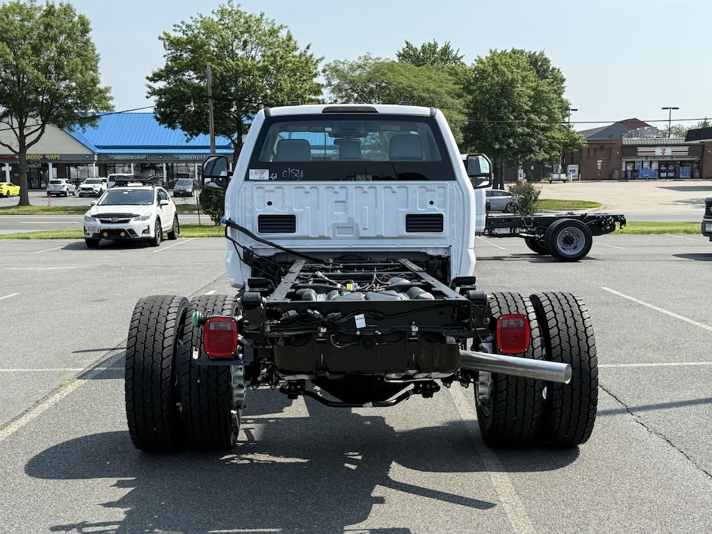 New 2025 Ford F-600 XL Regular Cab 4x4 Bare Chassis 84 CA Regular Cab Chassis-Cab