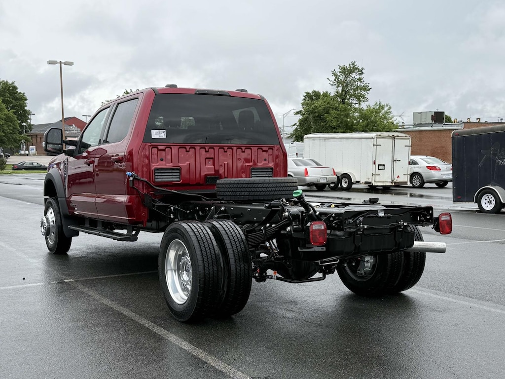 New 2025 Ford F-550 Lariat Crew Cab 4x4 Bare Chassis 60 CA Crew Cab Chassis-Cab