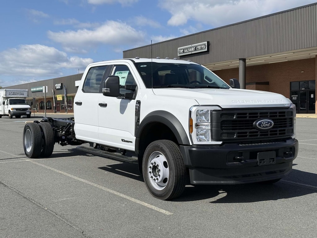 New 2025 Ford F-550 XL Crew Cab 4x4 Bare Chassis 84 CA Crew Cab Chassis-Cab