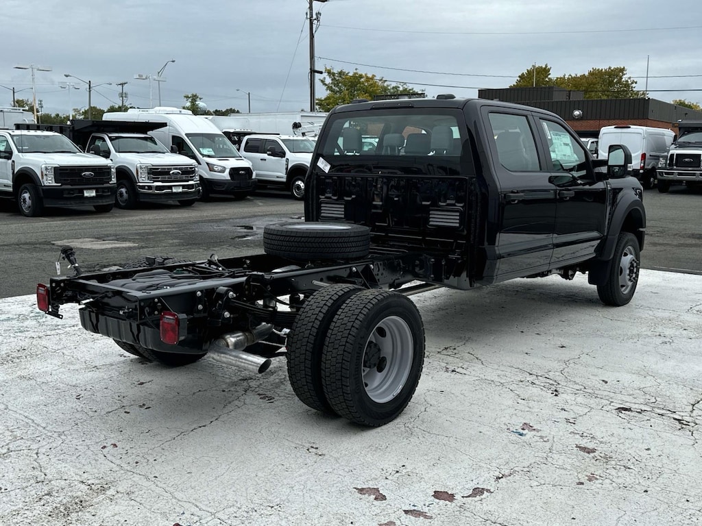 New 2024 Ford F-550 XL Crew Cab 4x4 Bare Chassis 60 CA Crew Cab Chassis-Cab
