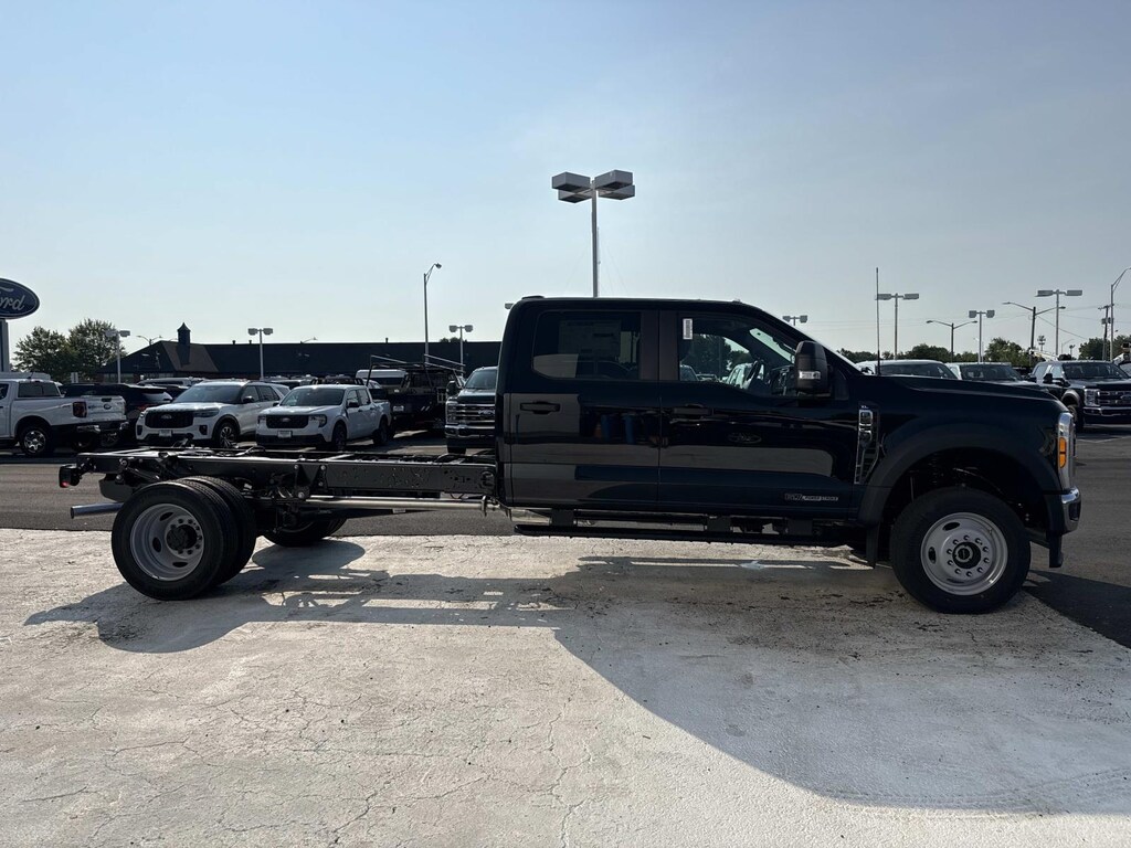 New 2026 Ford Super Duty F-550 DRW Crew Cab Chassis-Cab