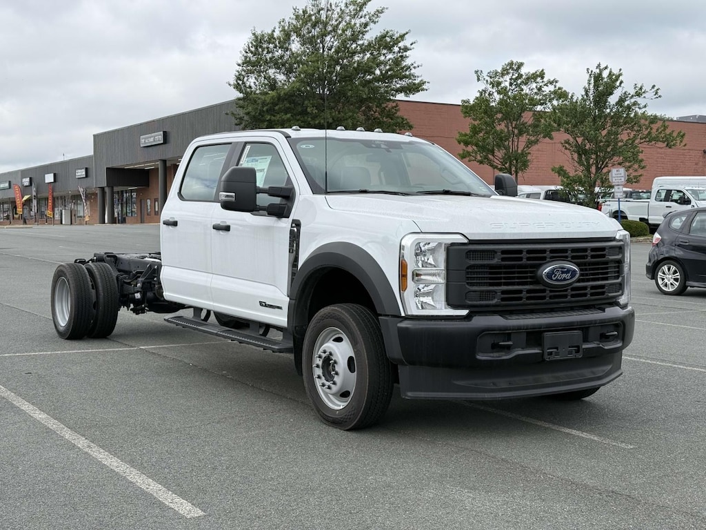New 2024 Ford F-550 XL Crew Cab 4x4 Bare Chassis 84 CA Crew Cab Chassis-Cab