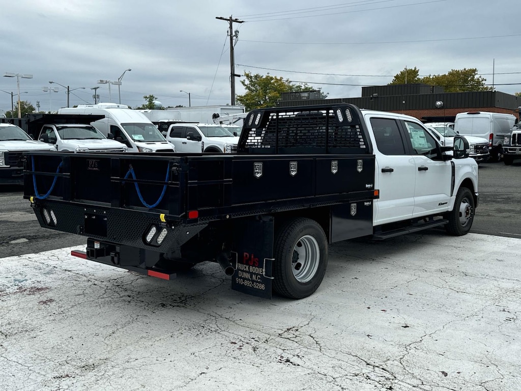 New 2024 Ford F-350 XL Crew Cab 4x2 w/ 10 Contractors Flatbed Flatbed