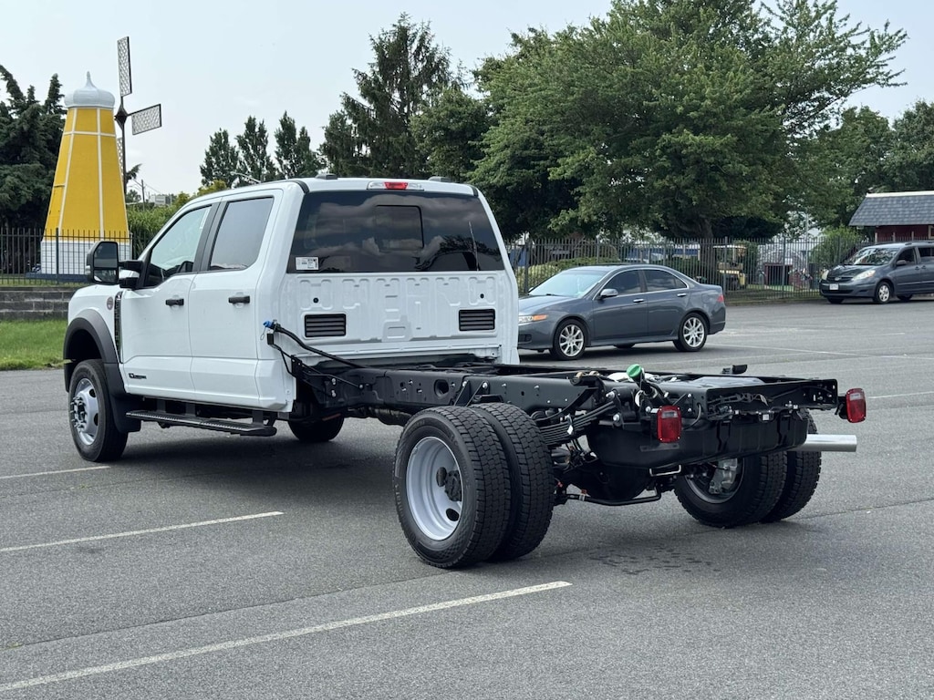 New 2025 Ford F-550 XL Crew Cab 4x2 Bare Chassis 84 CA Crew Cab Chassis-Cab
