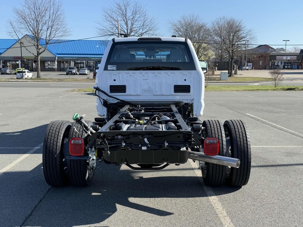 New 2025 Ford F-550 XL Crew Cab 4x4 Bare Chassis 84 CA Crew Cab Chassis-Cab