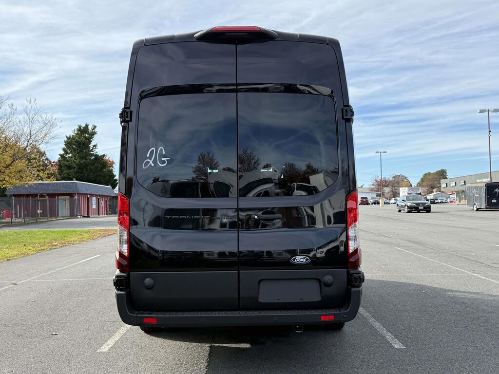 New 2026 Ford Transit Passenger Wagon T-350 HD 148 EL High Roof XL DRW RWD Full-size Passenger Van