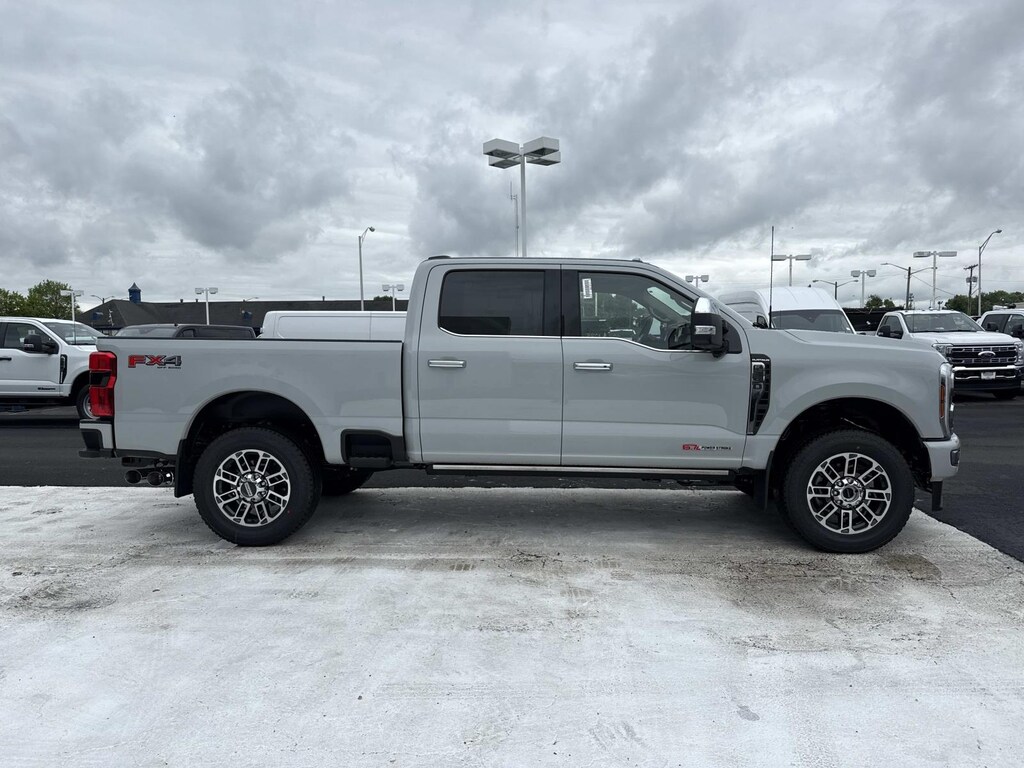 New 2026 Ford Super Duty F-350 SRW Crew Cab Pickup