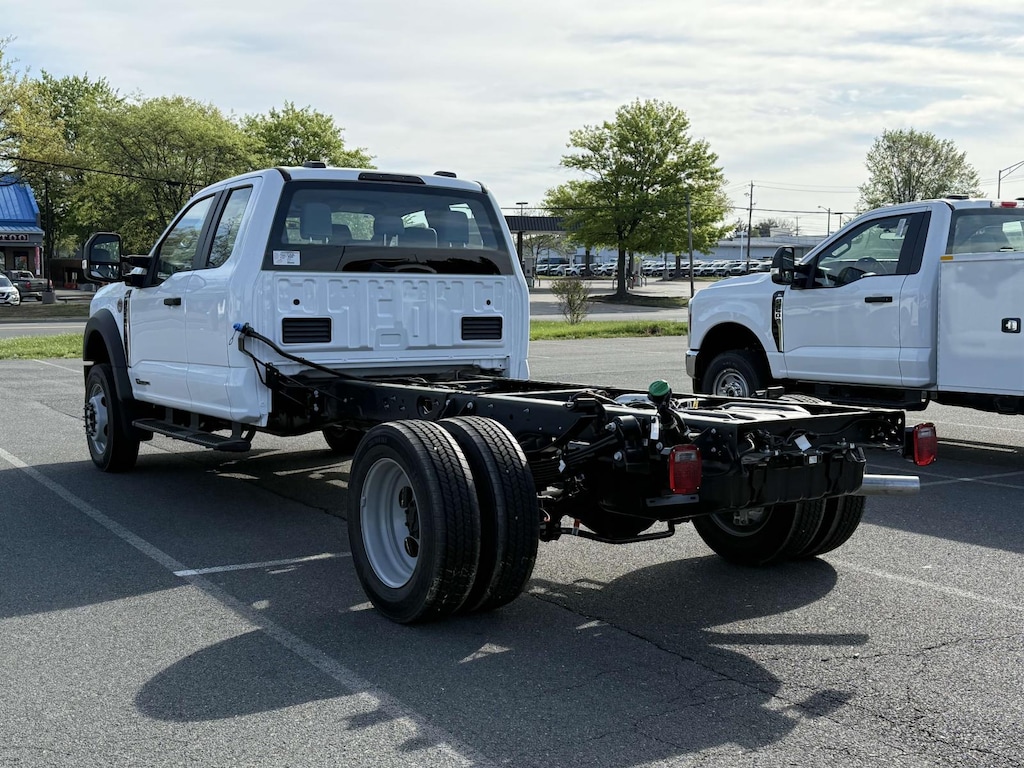 New 2025 Ford F-550 XL Super Cab 4x4 Bare Chassis 84 Extended Cab Chassis-Cab