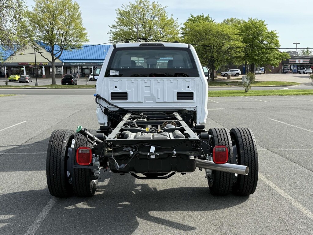 New 2025 Ford F-550 XL Crew Cab 4x4 Bare Chassis 84 CA Crew Cab Chassis-Cab