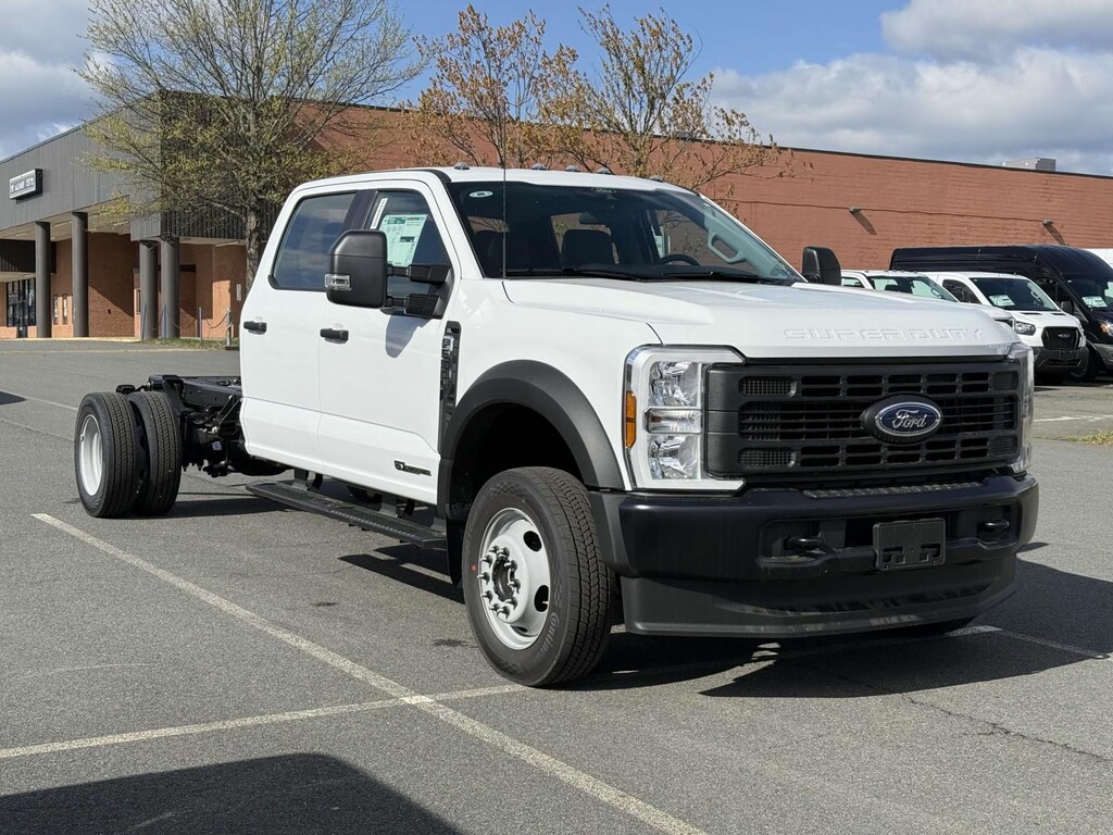 New 2025 Ford F-550 XL Crew Cab 4x4 Bare Chassis 84 CA Crew Cab Chassis-Cab