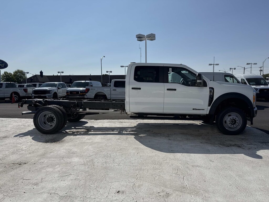 New 2026 Ford Super Duty F-550 DRW Crew Cab Chassis-Cab
