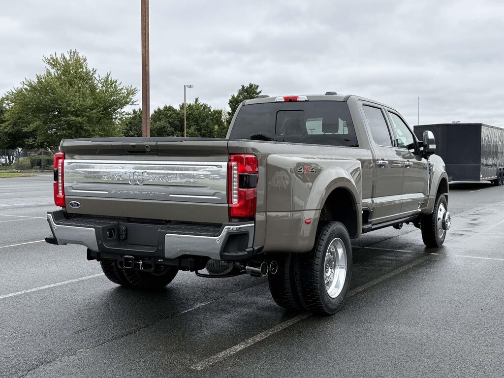 New 2026 Ford Super Duty F-450 DRW King Ranch 4WD Crew Cab 8 Box Box