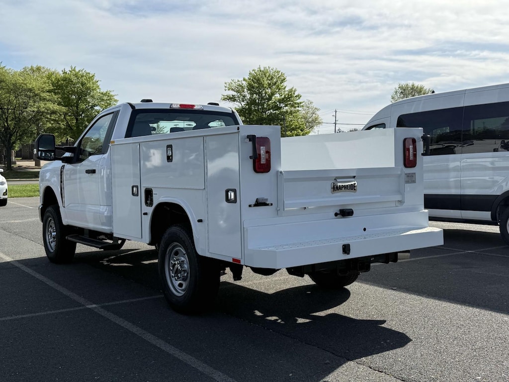 New 2025 Ford F-250 XL Regular Cab 4x4 w/ 8 Knapheide Service Body Service
