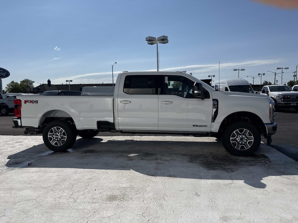 New 2026 Ford F-250 Lariat Crew Cab 4x4 W/ 8 Bed Crew Cab Pickup