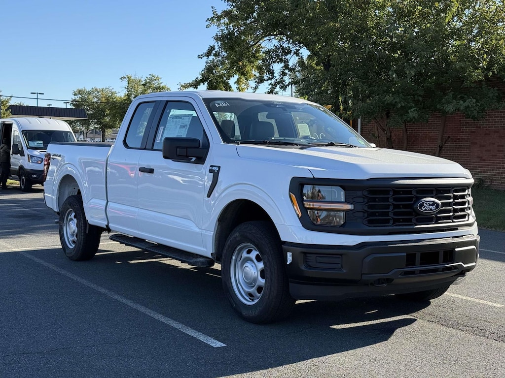 New 2025 Ford F-150 XL Super Cab 4x4 W/ 6.5 Bed Extended Cab Pickup